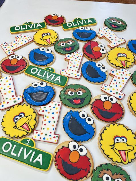 Sesame Street Birthday Cookies, Sesame Street Treats, Elmo Cookies 1st Birthday, Sesame Street Royal Icing Cookies, Sesame Street Cookies 1st Birthday, Sesame Street Treats Dessert Tables, Abby Sesame Street Cookies, Cookie Monster 1st Birthday Treats, 1 Birthday