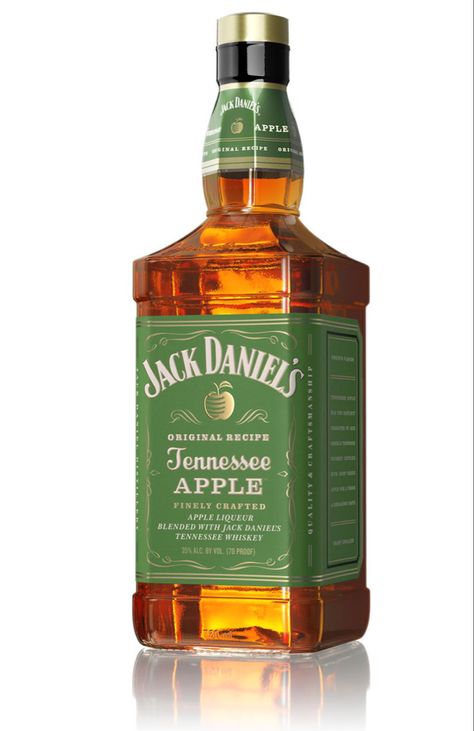 Whisky Jack Daniels, Whiskey Drinks Recipes, Expensive Champagne, Whisky Jack, Apple Whiskey, Jack Daniels Bottle, Jack Daniel's Tennessee Whiskey, Whiskey Brands, Apple Jack