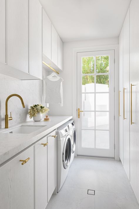 Hamptons Laundry, Laundry Makeover, Hamptons Style Home, Modern Hampton, Laundry Room Flooring, Dream Laundry Room, White Laundry, Laundry Room Layouts, Laundry Room Renovation