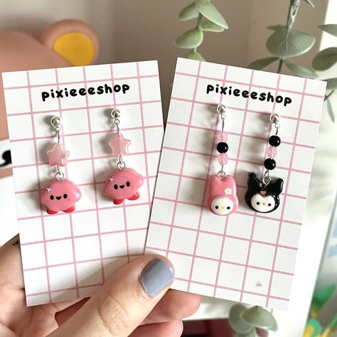 Kirby Earrings Clay, Sanrio Earrings Clay, Kirby Clay Charm, Kirby Diy Crafts, Sanrio Clay Charms, Polymer Clay Sanrio, Sanrio Clay Art, Diy Kirby, Kirby Clay