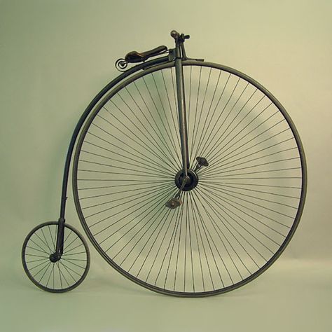 My future Penny-Farthing Bike! Penny Farthing Bicycle, Bike Drawing, Penny Farthing, I Want To Ride My Bicycle, Motor Bikes, My Future, Vintage Bikes, Circus, Penny