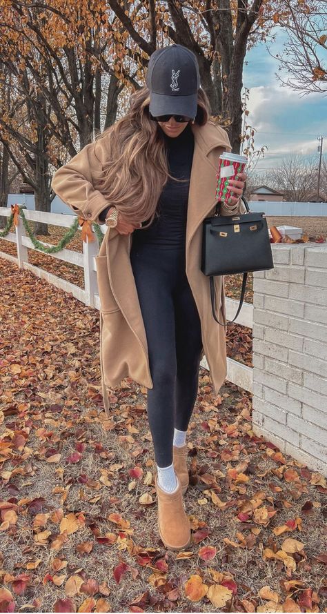 Trench Coat Outfit Winter, Brown Coat Outfit, Wool Coat Outfit, Coat Outfit Casual, Winter Coat Outfits, Look Legging, Winter Outfits Warm, Winter Fashion Outfits Casual, Outfit Chic