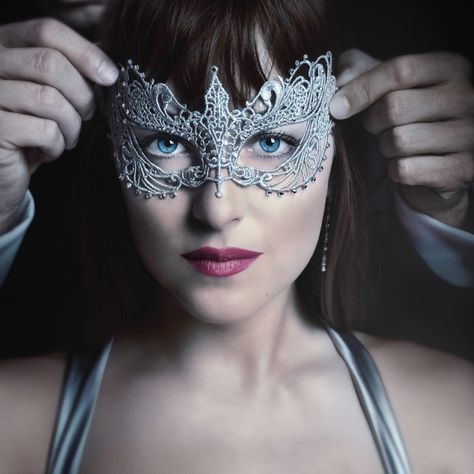 Anastasia Steele, Fifty Shades Darker, Fifty Shades Of Grey, Original Wallpaper, Dakota Johnson, Fifty Shades, Shades Of Grey, Hd Wallpaper, Mask