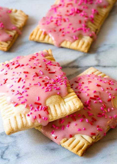 Homemade Pop Tarts Berry Poptarts, Homemade Pop Tarts, Poptart Recipe, Packaged Snacks, Pop Tart, Breakfast Items, Food Inspo, Sweets Treats, Brunch Recipes