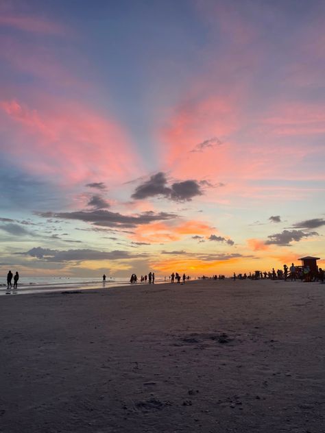 Siesta key, Florida, sunset, beach Ocean Pics, Siesta Key Florida, Future Board, Florida Adventures, Siesta Key Beach, Ocean Pictures, Coastal Town, Siesta Key, Summer 24