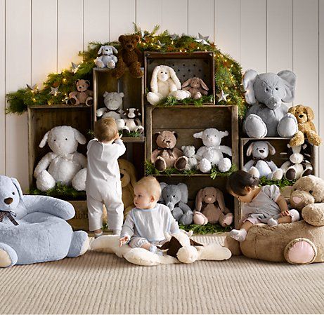 Stuffed Animal Displays, Storing Stuffed Animals, Restoration Hardware Baby, Small Stuffed Animals, Toy Display, Sewing Stuffed Animals, Stuffed Animal Storage, House Things, Kids Interior