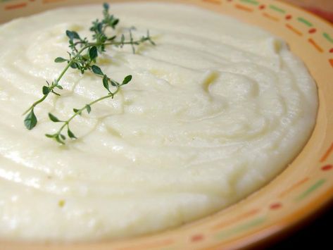 Thanksgiving Mashed Potatoes, Laura Calder, Quick And Easy Food, French Potatoes, Food Network Canada, Potato Puree, Fine Cooking, Molecular Gastronomy, French Cooking