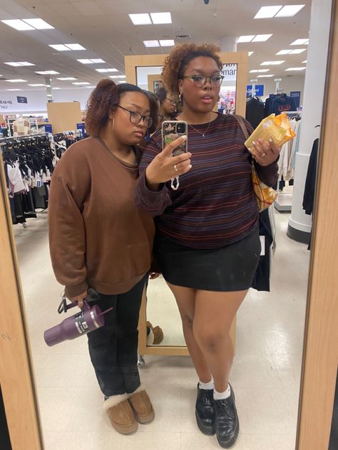 two girls taking mirror selfie at a store Winter Skirt Outfit Plus Size, Plus Size Flare Leggings Outfit, Plus Size Skirt Outfits Fall, Plus Size Winter Outfits Cold Weather, Plus Size Mini Skirt Outfit, Hoodie With Skirt, Sag Rising, Legwarmers Outfit, Plus Size Fall Outfit Ideas