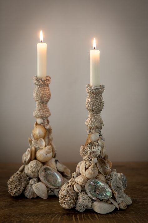 Candle Holder Ideas, Candle Holder Diy, Creative Candle Holders, Seashell Candle Holder, Shell Candle Holder, Seashell Candles, Oyster Shell Crafts, Seashell Projects, Art Coquillage