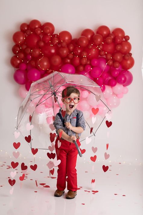 Valentine Day Decorations, Aesthetic Valentines Day, Angry Girlfriend, Valentines Day Crafts, Valentines Day Decoration, Aesthetic Valentines, Valentine Backdrop, Valentines Birthday Party, Valentine Mini Session