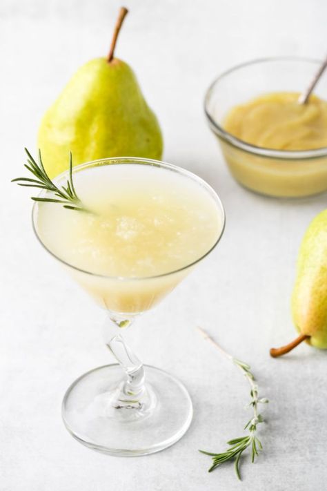 Rosemary Syrup Cocktail, Autumn Cocktail, Pear Martini, Rosemary Cocktail, Pear Cocktails, Pear Vodka, Rosemary Syrup, Ginger Cocktails, Honey Simple Syrup