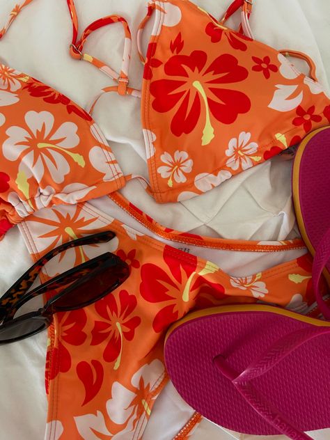 Vibrant orange bikini paired with pink & orange havaianas and some sunnies💛 - - - #fashion #bikini #flipflops #havaianas #sunnies #sunglasses #summer #orange #pink #hibiscusflower #hibiscus Hibiscus Flower Bikinis, Orange Bikinis, Tropical Bathing Suits, Swimsuit Aesthetic, Flower Swimsuit, Tropical Swimsuits, Tropical Girl, Tropical Bikinis, Yellow Hibiscus