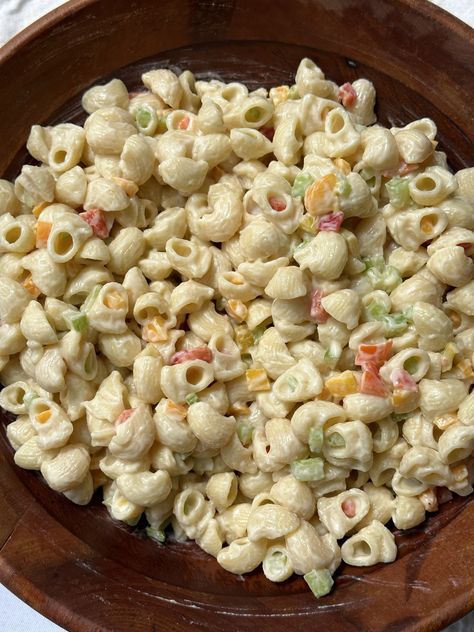 NY Deli Style Macaroni Salad — All Types Of Bowls Deli Macaroni Salad, Deli Macaroni Salad Recipe, Deli Style Macaroni Salad, Creamy Brussel Sprouts, Ny Deli, Types Of Bowls, Spring Pasta Salad, Spring Pasta, Pesto Tortellini