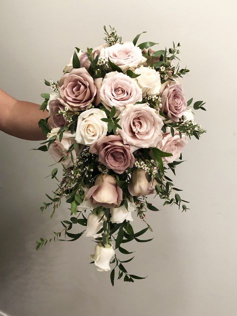 Wedding Bouquets Dusty Rose, Wedding Bouquet Real Flowers, Dusty Pink Weddings, Cascading Bridal Bouquets, Mauve Wedding, Bridal Bouquet Flowers, Dusty Rose Wedding, Rose Wedding Bouquet, Wedding Theme Colors