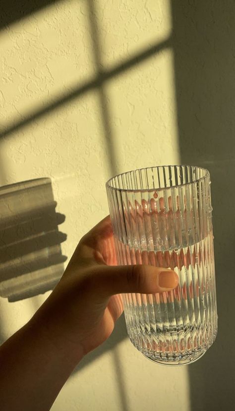 Kfc Chicken Recipe, Golden Hour Aesthetic, Health Water, Water Tips, Kfc Chicken, Water Aesthetic, Refreshing Water, Cup Of Water, Glasses Drinking