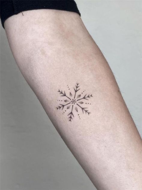 Cold Tattoo, 30 Tattoo Ideas, Small Snowflake Tattoo, Snowflake Tattoo, Winter Tattoo, Snow Tattoo, 30 Tattoo, Stunning Tattoos, Glyph Tattoo