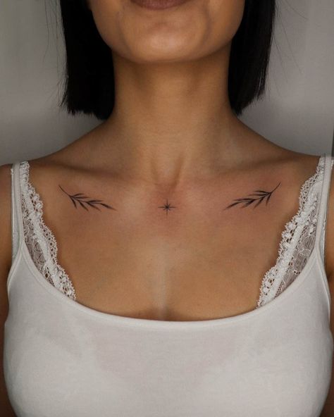 Small Chest Tattoos, Bone Tattoos, Tasteful Tattoos, Red Ink Tattoos, Shoulder Tattoos For Women, Tattoo Arm, Small Hand Tattoos, Collar Bone Tattoo, Classy Tattoos