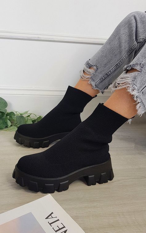 Boujee Shoes, How To Style Chunky Boots, Styling Chunky Boots, White Dress Outfit, Sock Style, Trendy Socks, Sock Boots, Girly Shoes, Heel Slippers