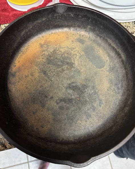 How to Restore a Cast Iron Skillet to Its Former Glory How To Strip Cast Iron Skillets, Restore Cast Iron Skillet, Season A Cast Iron Skillet, Restore Cast Iron, Cleaning Cast Iron, Cast Iron Care, Cast Iron Cleaning, Seasoning Cast Iron, Iron Skillets