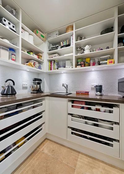 Scullery Ideas, White Kitchen Pantry, Pantry Layout, Kitchen Butlers Pantry, Pantry Room, Pantry Remodel, Small Pantry, Butlers Pantry, Kitchen Pantry Design