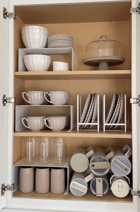 Kitchen Cookware Organization, Credenza Organization, Under Counter Organization, Plates And Bowls Organization, Dish Storage Ideas, Kitchen Closet Organization, Organised Aesthetic, Kitchen Cabinets Organization, House Organisation