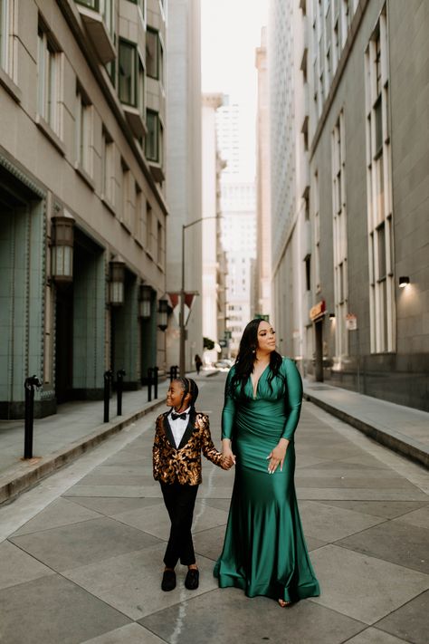 Mother Son Birthday Photoshoot, Mother And Son Formal Photoshoot, Mother And Son Formal Outfits, Mother And Son Photoshoot Outfits, Mom And Son City Photoshoot, Mother And Son Christmas Photoshoot, Mother Son Christmas Photoshoot, Mother And Son Christmas Photo Ideas, Mother And Son Fall Photo Ideas