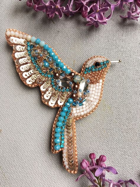 Hand Embroidered Jewelry, Beaded Bird, Bead Crafts Diy, Embroidered Brooch, Bird Dress, Bird Beads, Embroidered Bird, Gift Valentines Day, Bird Embroidery