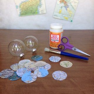 Map Christmas Ornaments Diy, Crafts With Old Maps, Travel Ornaments Diy, Map Ornaments Diy, Map Ornaments, Travel Ornament, Travel Tree, Trail Map, Shape Crafts