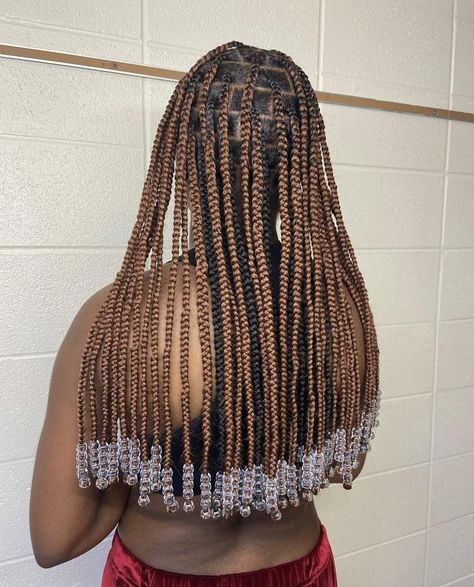 Hairstyle With Beads, Long Braid Styles, Black Hair Protective Styles, Brown Box Braids, Cute Box Braids, Short Box Braids Hairstyles, Box Braids Hairstyles For Black Women, Braided Cornrow Hairstyles, Cute Box Braids Hairstyles