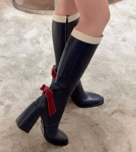 Sailor Moon Boots, Hak Tinggi, Black Leather Boots Women, Chunky Heeled Boots, Jimmy Choo Boots, Dr Shoes, Sailor Pluto, Chunky Heels Boots, Fancy Shoes