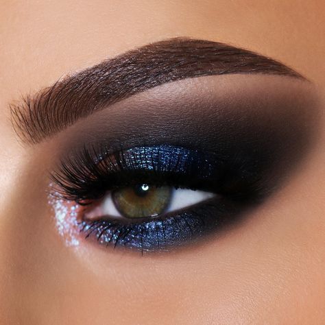 New Years Eve smokey blue sparkle eyeshadow makeup #nyemakeup #nye ✨ Makeup For Grey Dress, Eyebrows Makeup, Mekap Mata, Smink Inspiration, Smoky Eyes, Makijaż Smokey Eye, Makeup Eye Looks, Affordable Makeup, Smokey Eyes