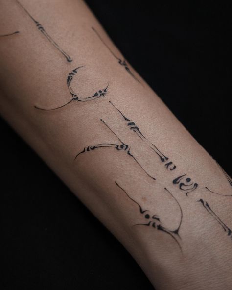 freehand ‎ة̸ for Mirna ‎• i’m open to spontaneous inquiries for freehand tattoos in Lisbon, until 20th of September. Feeling better now 🫶🏼 staying present. Here Now Tattoo, Be Here Now Tattoo, Now Tattoo, Staying Present, Be Here Now, Feeling Better, Lisbon, Feel Good, Tattoos