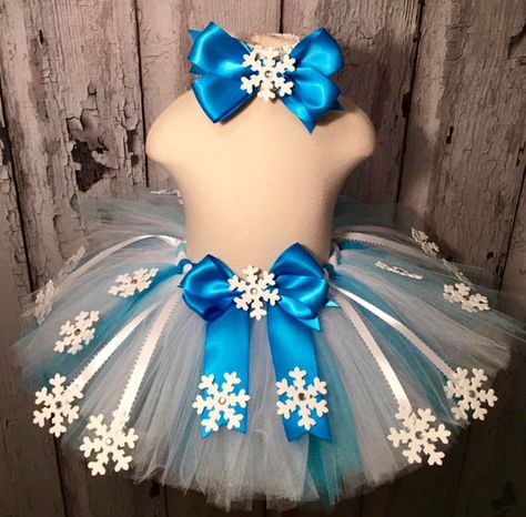 Halloween Tutu Costumes, Frozen Birthday Outfit, Elsa Tutu, Frozen Tutu, Diy Tutus, Dog Dress Pattern, Pageant Outfits, Frozen Queen, Frozen Snowflake