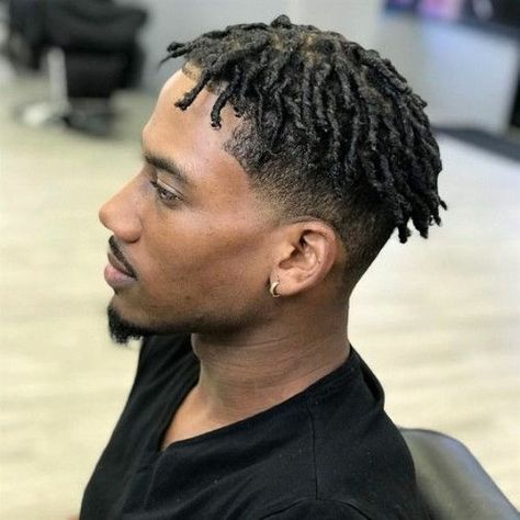 Hot Dreads Hairstyles for Black Men Must-see | New Natural Hairstyles Momo Hair, Dreads Short Hair, Mens Twists Hairstyles, Short Hair Twist Styles, Hair Twists Black, Dread Hairstyles For Men, Short Twists, Dreadlock Hairstyles For Men, Black Men Haircuts