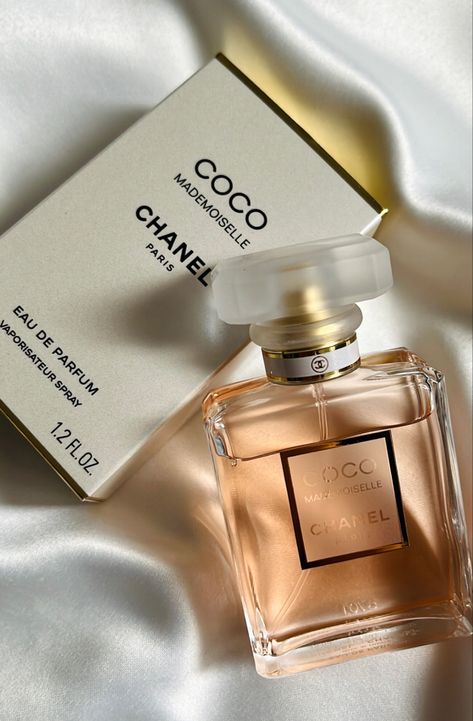 Kate Spade Perfume, Mademoiselle Perfume, Chanel Fragrance, Coco Chanel Mademoiselle, Expensive Perfume, Antique Perfume Bottle, Fragrances Perfume Woman, Perfume Collection Fragrance, Chanel Perfume