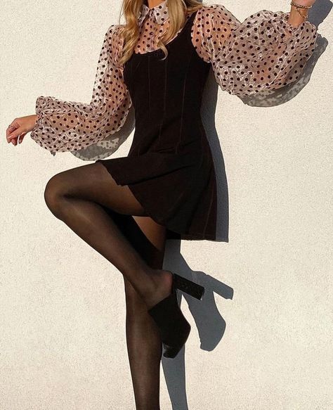 winter fits inspo dresses tights Trendy Outfit Ideas, Fall Outfit Ideas, Looks Street Style, Trendy Outfit, Vestidos Vintage, Trendy Fall, The Drama, Mode Inspo, Looks Chic