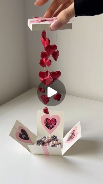 Craft Ideas For Moms Birthday, Diy Gift For Mother's Day, Mother Day Gift Diy, Handmade Gifts For Mother's Birthday, Mother’s Day Present, Mother's Day Handmade Gift Idea, Present For Mother Day, Mother Day Cards Ideas, Motherdays Gift Ideas