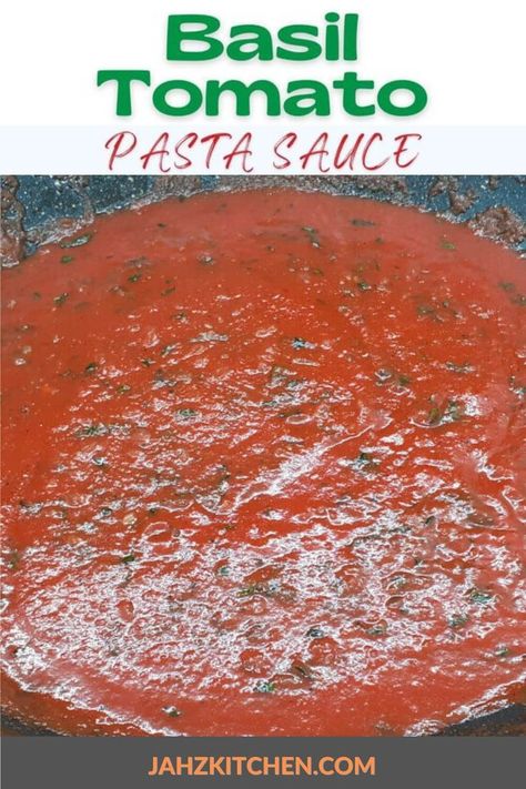 Basil Tomato Sauce Basil Spaghetti Sauce, Italian Pasta Sauce, Basil Salt, Pasta With Meat Sauce, Spaghetti Sauce Recipe, Tomato Pasta Sauce, Sweet Basil, Sauce Pot, Pasta Sauce Recipes