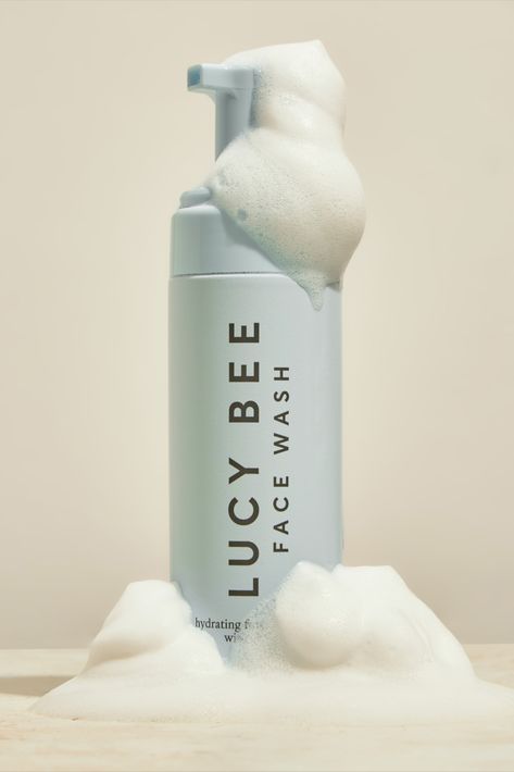 Image of Lucy Bee Hydrating Foam Face Wash with cloud like foam of product on the bottle packaging Foam Cleanser Aesthetic, Face Wash Photography Products, Foaming Face Wash Photography, Foaming Cleanser Photography, Foam Face Wash, Gentle Facial Cleanser, Foaming Facial Cleanser, Foaming Face Wash, Facial Wash