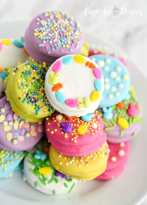 Easter Dipped Oreos, Easter Chocolate Covered Oreos, Easter Dips, Easter Oreo, Cadbury Mini Egg Cookies, Easter Oreos, Decorated Oreos, 11 Cake, Cupcake Diaries