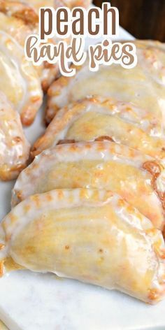 Fried Peach Pies, Peach Hand Pies, Cinnamon Filling, Peach Dessert, Peach Pie Recipes, Peach Pie Filling, Peach Dessert Recipes, Hand Pie Recipes, Fried Pies