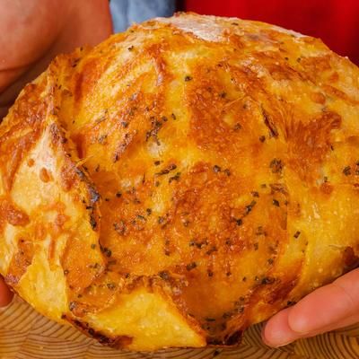 This easy no knead cheese and... - Andy’s East Coast Kitchen | Facebook Andys East Coast Kitchen, Andy's East Coast Kitchen Recipes, Asiago Beer Bread, Asiago Cheese Bread Recipe, Andy’s East Coast Kitchen, Amish Friendship Bread No Starter, Andy’s East Coast Kitchen Cheese Bread, Gluten Free Party Food, Knead Bread Recipe