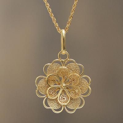 UNICEF Market | Gold Plated Silver Peruvian Filigree Flower Necklace - Yellow Rose Picture Pendant Necklace, Filigree Jewelry, Gold Pendant Jewelry, Silver Jewels, Sterling Silver Filigree, Bridal Gold Jewellery, Silver Filigree, Simple Jewelry, Gold Jewelry Fashion