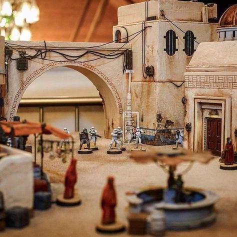 Star Wars Legion Terrain, Miniature Terrain, Star Wars History, Sci Fi Architecture, Lego Starwars, Mos Eisley, Warhammer Terrain, 40k Terrain, Sci Fi City