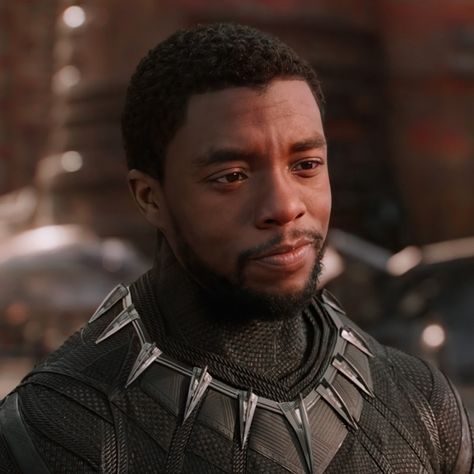 Chadwick Boseman Black Panther, Tiktok Crush, Black Panther Character, Panther Pictures, Black Panther Chadwick Boseman, Marvel Men, Fictional Character Crush, T Challa, Letitia Wright