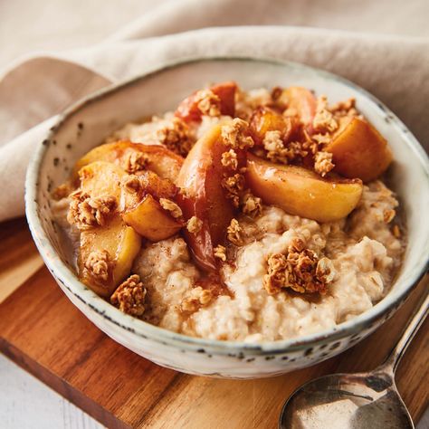 Apple Crumble Porridge Topper recipe 🍎 Make those breakfast oats sing and feel good inside with our apple crumble topper recipe… | Instagram Granola Crumble, Creamy Porridge, Breakfast Oats, Splash Of Water, Oats Breakfast, Mark 4, Baking Tray, Apple Crumble, Rolled Oats