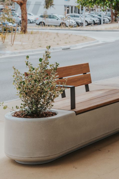 Outdoor Planter Seating, Seating With Planters Interior, Benches With Planters, Cafe Bench Seating, Outdoor Banquette Seating, Planter Seating Design, Concrete Seating Outdoor, Outdoor Community Space, Planter With Seating