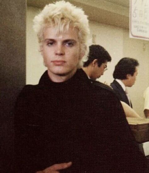 billy idol. New Wave Music, Billy Boy, Billy Idol, Platinum Blonde Hair, Platinum Blonde, Rock Star, New Wave, Punk Rock, Celebrity Crush