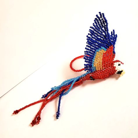 Beaded Bird and Other Animal Tutorials by PacificNorthWeber | About Hummingbirds - The Beading Gem's Journal Suncatcher Patterns, Beaded Hummingbird, Beaded Animals Tutorial, Beaded Suncatcher, Hummingbird Suncatcher, Scarlet Macaw, Seed Bead Pattern, Macaw Parrot, Stitching Techniques