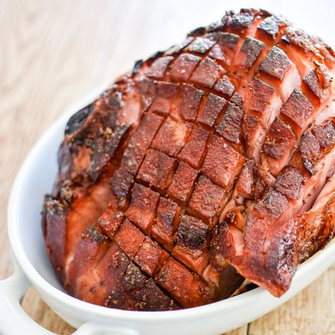 Brown Sugar Beer Glazed HamCooking and Beer Christmas Ham Recipes, Celery Recipes, Special Dishes, Brown Sugar Recipes, Apple Glaze, Christmas Dinners, Christmas Ham, Glazed Ham, Seasoning And Spice